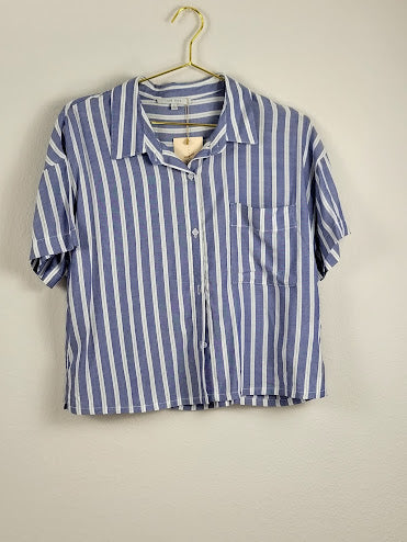 Blusa de rayas azules