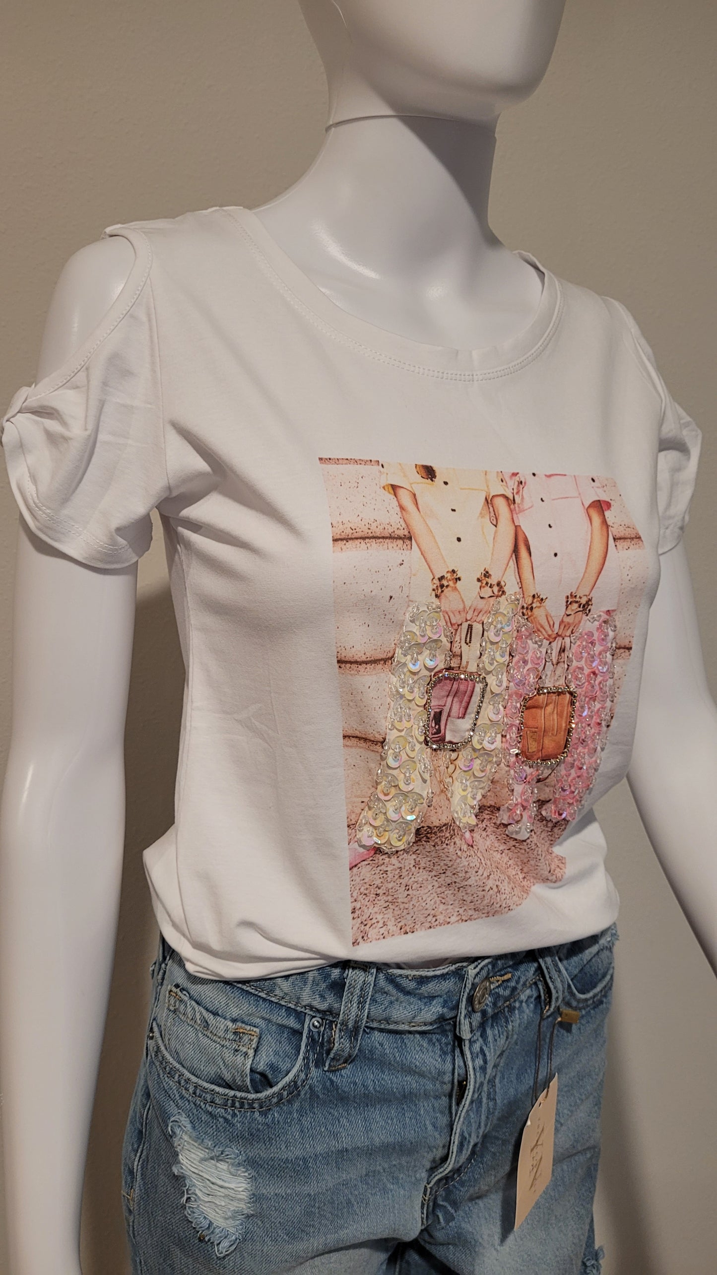 Camisa de verano con hombros descubiertos
