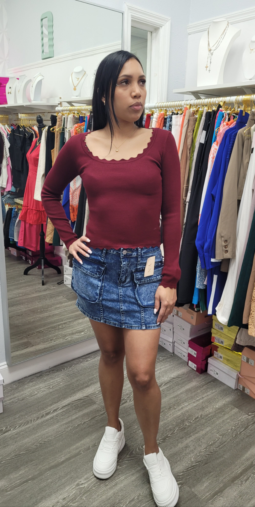 SCALLOP EDGE SOLID TOP