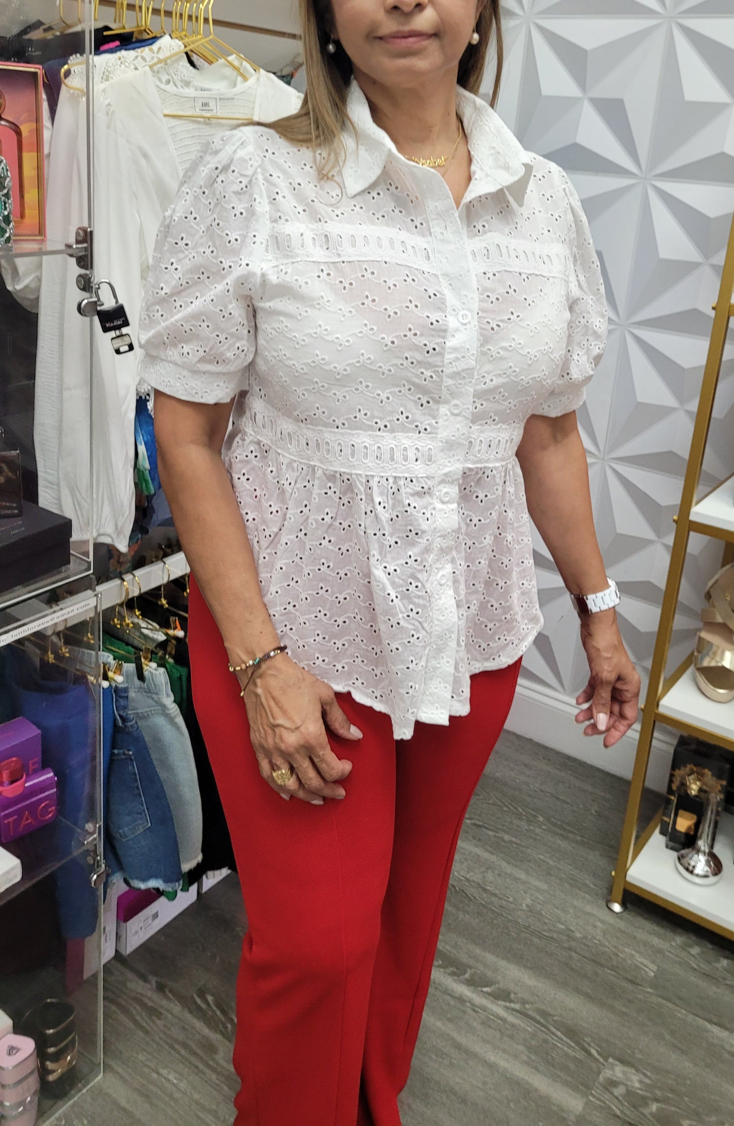 CAMISA BLUSA BORDADA CON ENCAJE
