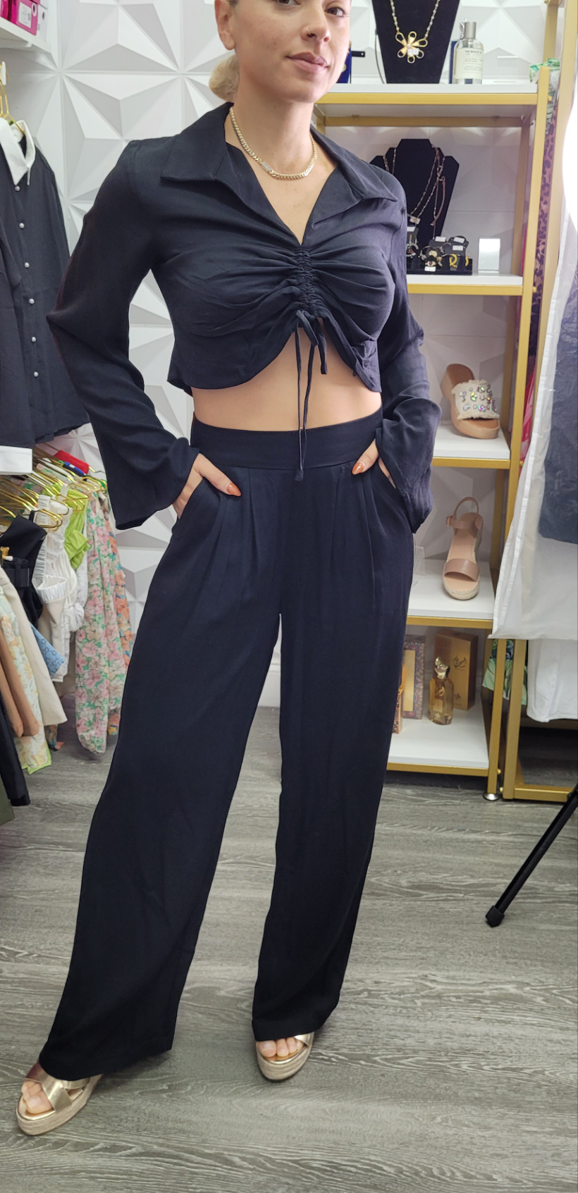 CONJUNTO DE TOP FRUNCIDO DE MANGA LARGA CON PANTALÓN PALAZZO