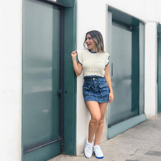 OFF WHITE KNIT TOP WITH BLUE CONTRAST TRIM AND SHORT SLEEVE